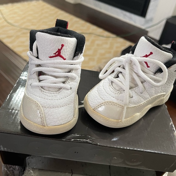 Jordan 12 Retro *Mint Condition* - Picture 1 of 5
